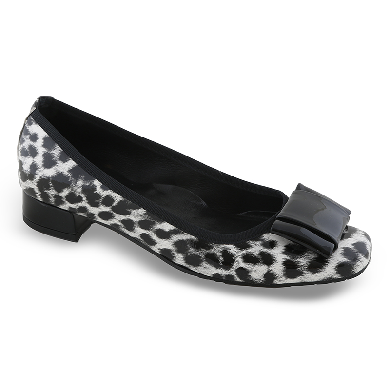 Alternative view of WOMEN PUMPS
PU
GREECE