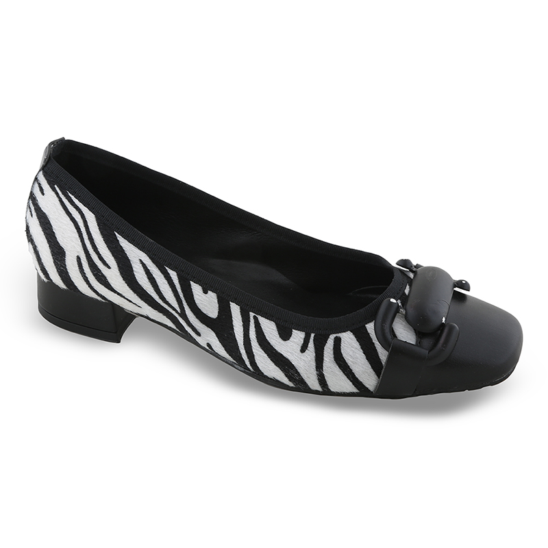 WOMEN PUMPS
PU
GREECE