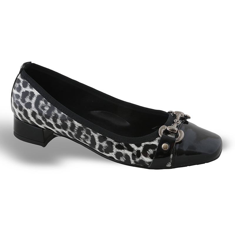 Alternative view of WOMEN PUMPS
PU
GREECE
