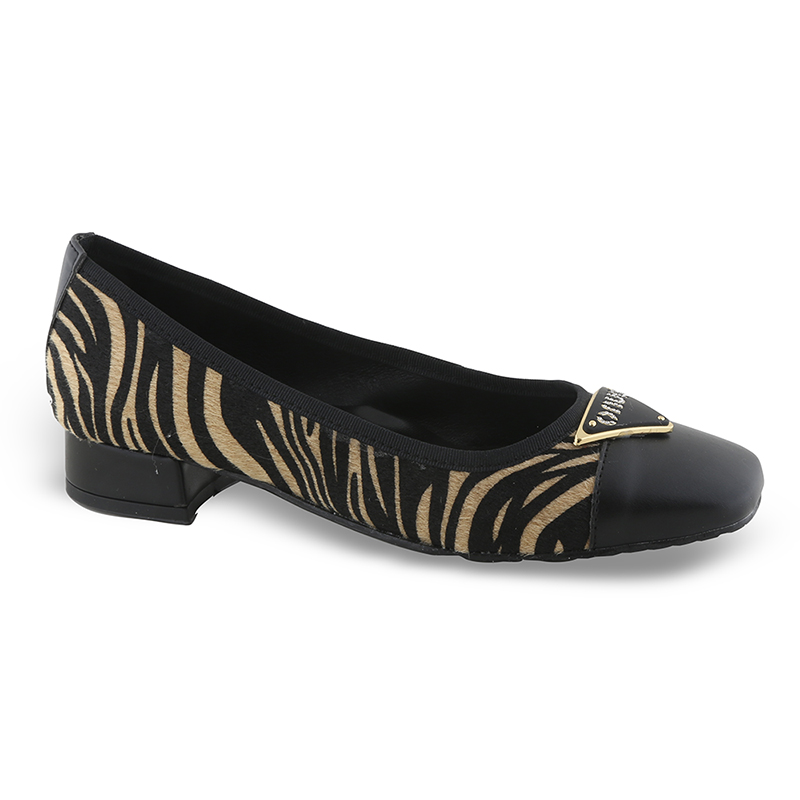 WOMEN PUMPS
PU
GREECE