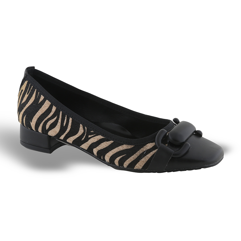 Alternative view of WOMEN PUMPS
PU
GREECE